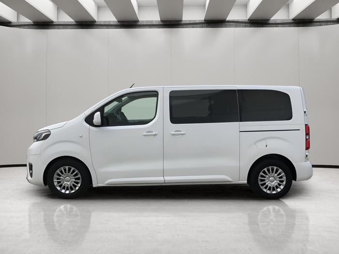 Toyota Proace Verso 1.5D SHUTTLE L2 88 kW (120 CV) Vehículo usado en Sevilla Toyota Proace Verso 1.5D SHUTTLE L2 88 kW (120 CV) Vehículo usado en Sevilla