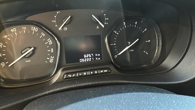 Toyota Proace Verso 1.5D Shuttle VX L2 88 kW (120 CV) 11 Toyota Proace Verso 1.5D Shuttle VX L2 88 kW (120 CV) 11