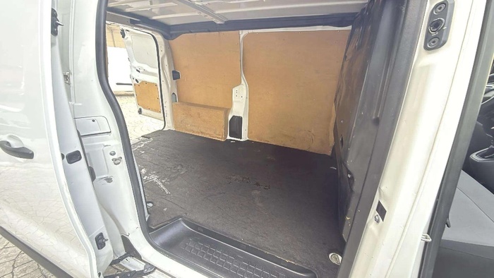 Toyota Proace Furgon 1.6 D Business 70 kW (95 CV) Vehículo usado en Sevilla Toyota Proace Furgon 1.6 D Business 70 kW (95 CV) Vehículo usado en Sevilla