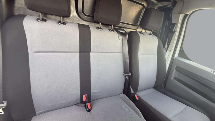 Toyota Proace Furgon 1.6 D Business 70 kW (95 CV) Vehículo usado en Sevilla Toyota Proace Furgon 1.6 D Business 70 kW (95 CV) Vehículo usado en Sevilla