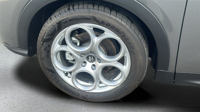 Alfa Romeo Tonale 1.6 DS Sprint FWD Auto 96 kW (130 CV) Vehículo usado en Sevilla Alfa Romeo Tonale 1.6 DS Sprint FWD Auto 96 kW (130 CV) Vehículo usado en Sevilla