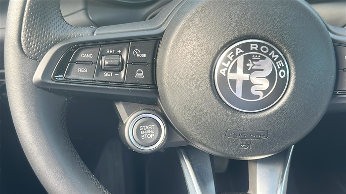 Alfa Romeo Tonale 1.6 DS Sprint FWD Auto 96 kW (130 CV) Vehículo usado en Sevilla Alfa Romeo Tonale 1.6 DS Sprint FWD Auto 96 kW (130 CV) Vehículo usado en Sevilla