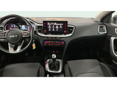 Kia Ceed 1.6 MHEV iMT Drive 100 kW (136 CV) 9 Kia Ceed 1.6 MHEV iMT Drive 100 kW (136 CV) 9