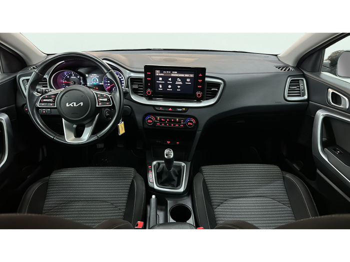 Kia Ceed 1.6 MHEV iMT Drive 100 kW (136 CV) Vehículo usado en Madrid Kia Ceed 1.6 MHEV iMT Drive 100 kW (136 CV) Vehículo usado en Madrid