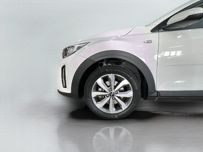 Kia Stonic 1.2 DPi Concept 62 kW (84 CV) 4 Kia Stonic 1.2 DPi Concept 62 kW (84 CV) 4