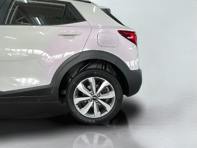 Kia Stonic 1.2 DPi Concept 62 kW (84 CV) 4 Kia Stonic 1.2 DPi Concept 62 kW (84 CV) 4