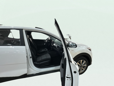 Kia Stonic 1.2 DPi Concept 62 kW (84 CV) 4 Kia Stonic 1.2 DPi Concept 62 kW (84 CV) 4