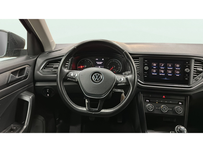 Volkswagen T-Roc Edition 1.0 TSI 81 kW (110 CV) Vehículo usado en Madrid Volkswagen T-Roc Edition 1.0 TSI 81 kW (110 CV) Vehículo usado en Madrid