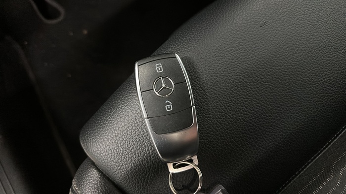 Mercedes-Benz Clase A 250 e 160 kW (218 CV) Vehículo usado en Madrid Mercedes-Benz Clase A 250 e 160 kW (218 CV) Vehículo usado en Madrid