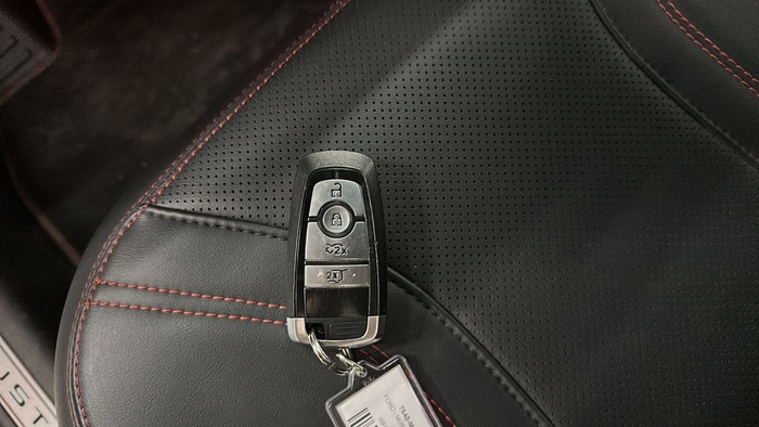 Ford Mustang Mach-E GT AWD Batería 98.8Kwh 358 kW (487 CV) Vehículo usado en Madrid Ford Mustang Mach-E GT AWD Batería 98.8Kwh 358 kW (487 CV) Vehículo usado en Madrid