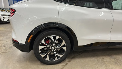 Ford Mustang Mach-E GT AWD Batería 98.8Kwh 358 kW (487 CV) 8 Ford Mustang Mach-E GT AWD Batería 98.8Kwh 358 kW (487 CV) 8