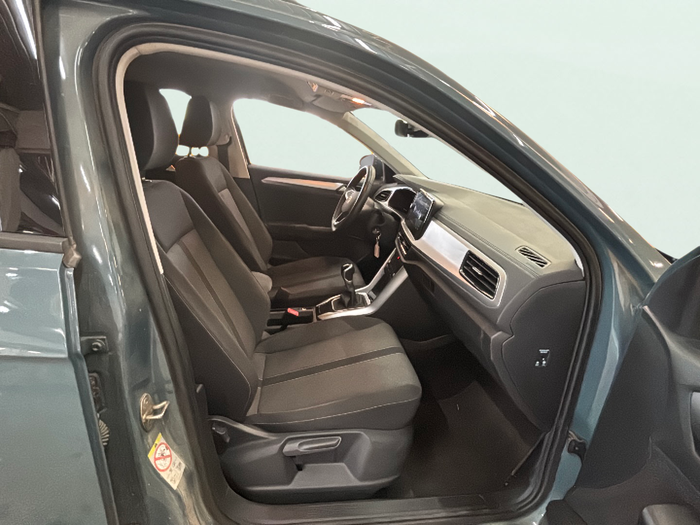 Volkswagen T-Roc Life 1.0 TSI 85 kW (115 CV) Vehículo usado en Madrid Volkswagen T-Roc Life 1.0 TSI 85 kW (115 CV) Vehículo usado en Madrid