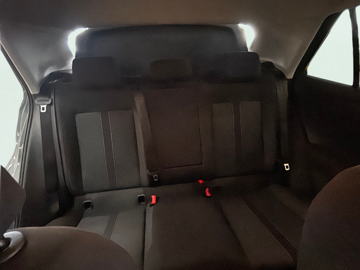 Volkswagen T-Roc Life 1.0 TSI 85 kW (115 CV) Vehículo usado en Madrid Volkswagen T-Roc Life 1.0 TSI 85 kW (115 CV) Vehículo usado en Madrid