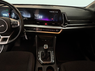 Kia Sportage 1.6 CRDi MHEV Business 4x2 100 kW (136 CV) 9 Kia Sportage 1.6 CRDi MHEV Business 4x2 100 kW (136 CV) 9