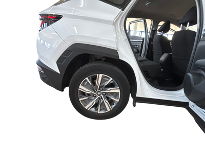 Hyundai Tucson 1.6 TGDI Maxx 110 kW (150 CV) 8 Hyundai Tucson 1.6 TGDI Maxx 110 kW (150 CV) 8