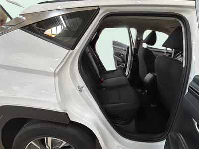 Hyundai Tucson 1.6 TGDI Maxx 110 kW (150 CV) 8 Hyundai Tucson 1.6 TGDI Maxx 110 kW (150 CV) 8