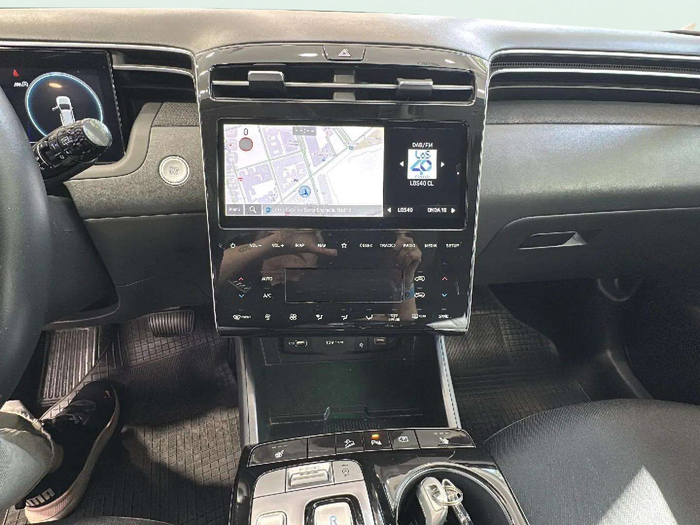 Hyundai Tucson 1.6 TGDI 48V Tecno Sky DCT 110 kW (150 CV) Vehículo usado en Madrid Hyundai Tucson 1.6 TGDI 48V Tecno Sky DCT 110 kW (150 CV) Vehículo usado en Madrid