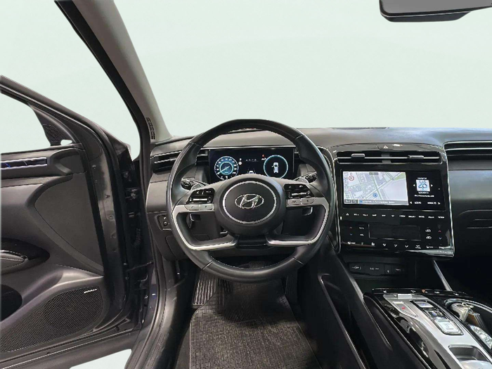 Hyundai Tucson 1.6 TGDI 48V Tecno Sky DCT 110 kW (150 CV) Vehículo usado en Madrid Hyundai Tucson 1.6 TGDI 48V Tecno Sky DCT 110 kW (150 CV) Vehículo usado en Madrid