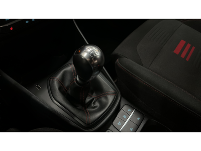 Ford Fiesta 1.0 EcoBoost MHEV ST-Line 92 kW (125 CV) 25 Ford Fiesta 1.0 EcoBoost MHEV ST-Line 92 kW (125 CV) 25