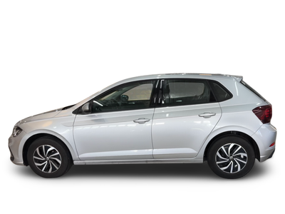 Volkswagen Polo Life 1.0 TSI 70 kW (95 CV) 15 Volkswagen Polo Life 1.0 TSI 70 kW (95 CV) 15