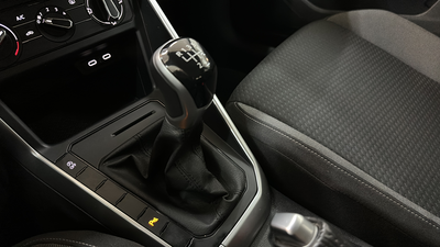 Volkswagen Polo Life 1.0 TSI 70 kW (95 CV) 27 Volkswagen Polo Life 1.0 TSI 70 kW (95 CV) 27