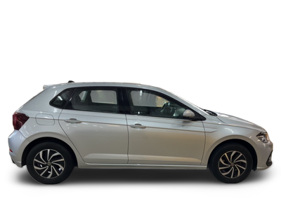 Volkswagen Polo Life 1.0 TSI 70 kW (95 CV) 12 Volkswagen Polo Life 1.0 TSI 70 kW (95 CV) 12