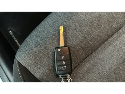 Kia Stonic 1.0 T-GDi MHEV MT Concept 74 kW (100 CV) 28 Kia Stonic 1.0 T-GDi MHEV MT Concept 74 kW (100 CV) 28