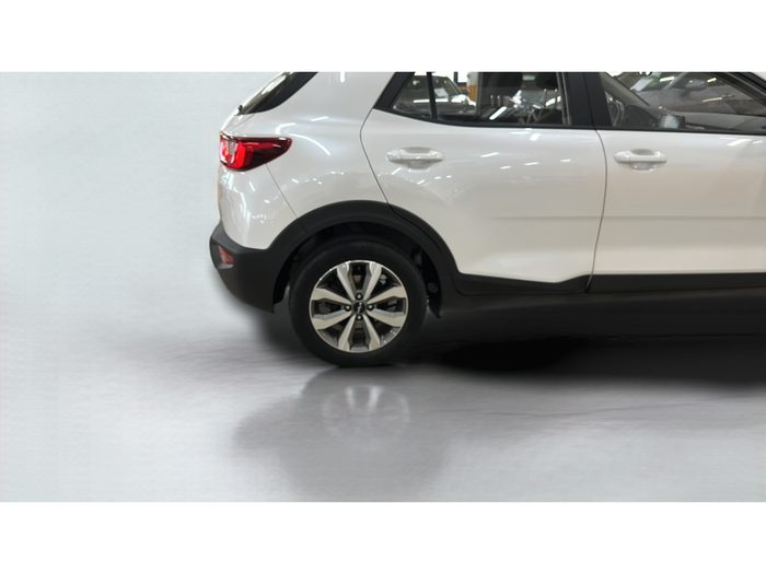 Kia Stonic 1.0 T-GDi MHEV MT Concept 74 kW (100 CV) Vehículo usado en Madrid Kia Stonic 1.0 T-GDi MHEV MT Concept 74 kW (100 CV) Vehículo usado en Madrid