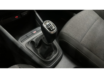 Kia Stonic 1.0 T-GDi MHEV MT Concept 74 kW (100 CV) 17 Kia Stonic 1.0 T-GDi MHEV MT Concept 74 kW (100 CV) 17