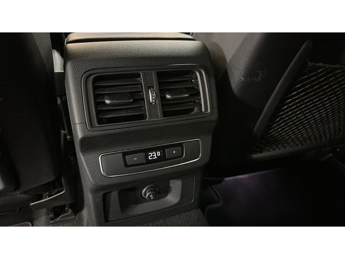 Audi Q5 Sportback S line 40 TDI quattro ultra 150 kW (204 CV) S tronic Vehículo usado en Madrid Audi Q5 Sportback S line 40 TDI quattro ultra 150 kW (204 CV) S tronic Vehículo usado en Madrid