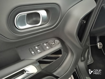 Citroen C5 Aircross PureTech 130 S&S Shine Pack 96 kW (131 CV) 12 Citroen C5 Aircross PureTech 130 S&S Shine Pack 96 kW (131 CV) 12