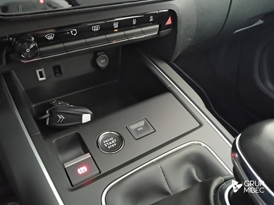 Citroen C5 Aircross PureTech 130 S&S Shine Pack 96 kW (131 CV) 16 Citroen C5 Aircross PureTech 130 S&S Shine Pack 96 kW (131 CV) 16