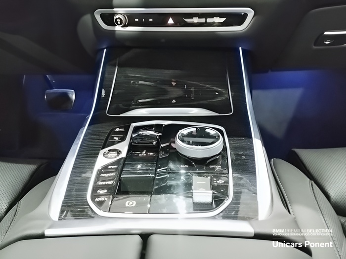 BMW X7 xDrive40d 259 kW (352 CV) Vehículo usado en Lleida BMW X7 xDrive40d 259 kW (352 CV) Vehículo usado en Lleida