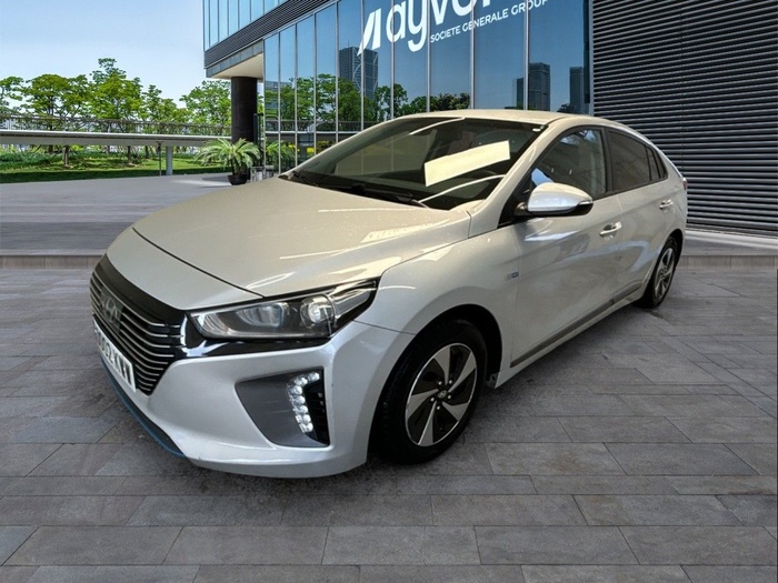 Hyundai Ioniq 1.6 GDI HEV Klass DT 104 kW (141 CV) Vehículo usado en Madrid Hyundai Ioniq 1.6 GDI HEV Klass DT 104 kW (141 CV) Vehículo usado en Madrid