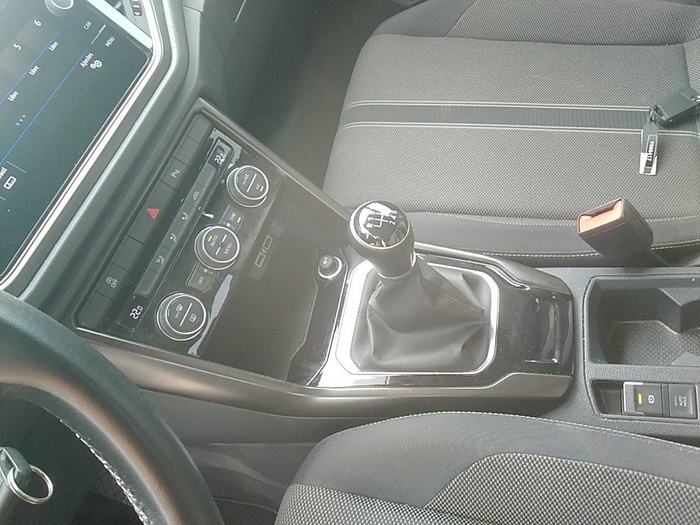 Volkswagen T-Roc Advance 1.6 TDI 85 kW (115 CV) Vehículo usado en Madrid Volkswagen T-Roc Advance 1.6 TDI 85 kW (115 CV) Vehículo usado en Madrid