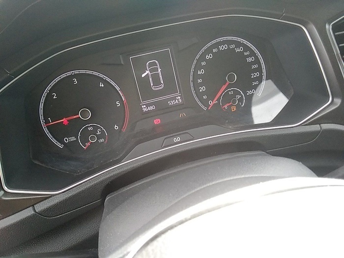 Volkswagen T-Roc Advance 1.6 TDI 85 kW (115 CV) Vehículo usado en Madrid Volkswagen T-Roc Advance 1.6 TDI 85 kW (115 CV) Vehículo usado en Madrid