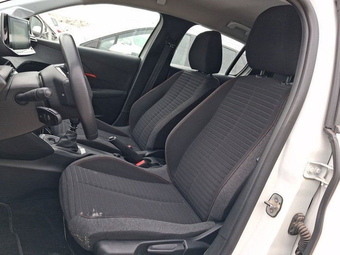 Peugeot 208 BlueHDi 100 Active 75 kW (100 CV) Vehículo usado en Madrid Peugeot 208 BlueHDi 100 Active 75 kW (100 CV) Vehículo usado en Madrid