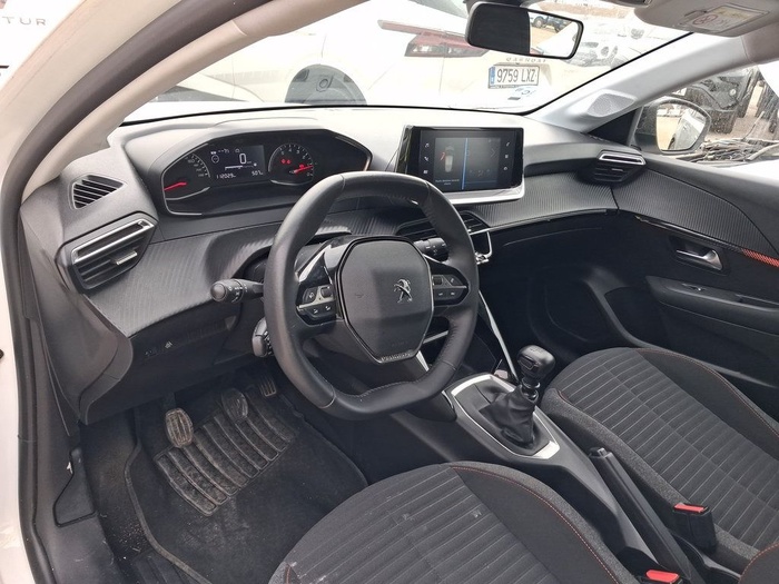 Peugeot 208 BlueHDi 100 Active 75 kW (100 CV) Vehículo usado en Madrid Peugeot 208 BlueHDi 100 Active 75 kW (100 CV) Vehículo usado en Madrid