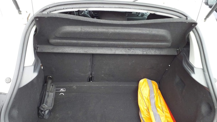 Renault Clio Business TCe 66 kW (90 CV) GLP Vehículo usado en Madrid Renault Clio Business TCe 66 kW (90 CV) GLP Vehículo usado en Madrid