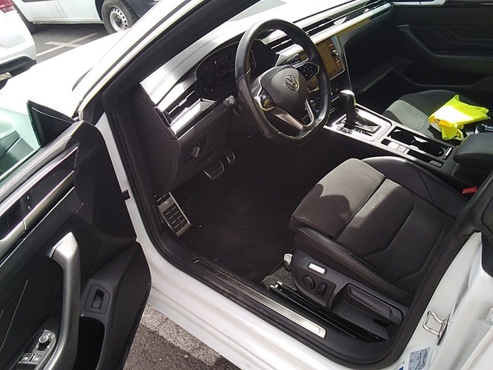 Volkswagen Arteon R-Line 2.0 TDI 110 kW (150 CV) DSG Vehículo usado en Madrid Volkswagen Arteon R-Line 2.0 TDI 110 kW (150 CV) DSG Vehículo usado en Madrid