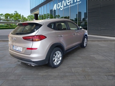 Hyundai Tucson 1.6 CRDI 48V SLE 4x2 85 kW (116 CV) 4 Hyundai Tucson 1.6 CRDI 48V SLE 4x2 85 kW (116 CV) 4