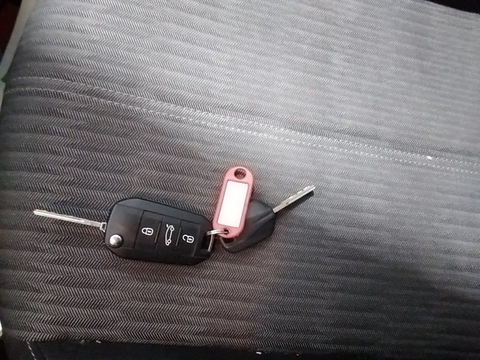 Opel Corsa 1.2 Turbo XHL Edition 74 kW (100 CV) Vehículo usado en Madrid Opel Corsa 1.2 Turbo XHL Edition 74 kW (100 CV) Vehículo usado en Madrid