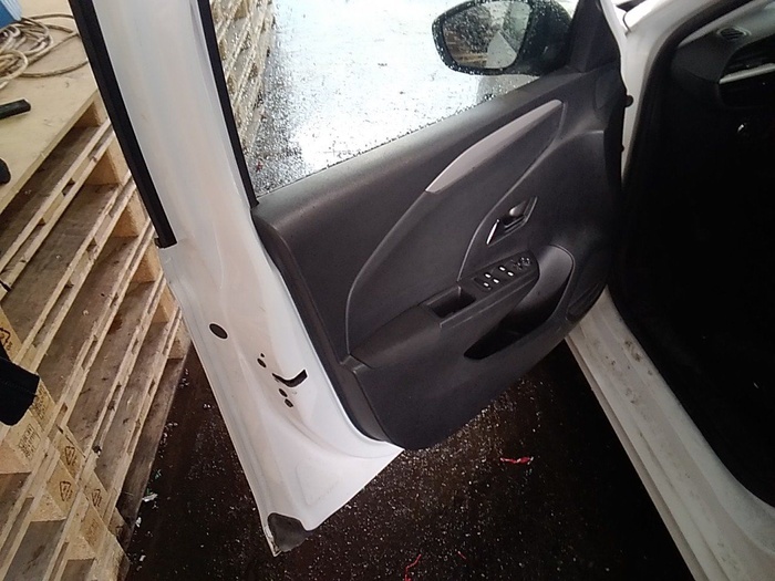 Opel Corsa 1.2 Turbo XHL Edition 74 kW (100 CV) Vehículo usado en Madrid Opel Corsa 1.2 Turbo XHL Edition 74 kW (100 CV) Vehículo usado en Madrid