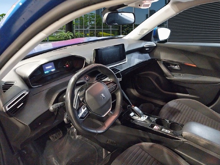 Peugeot e-2008 Eléctrico Active Pack 100 kW (136 CV) Vehículo usado en Madrid Peugeot e-2008 Eléctrico Active Pack 100 kW (136 CV) Vehículo usado en Madrid