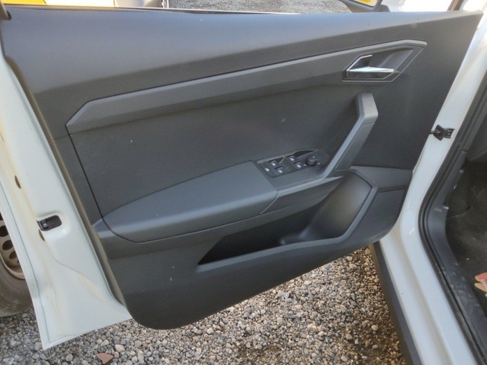 SEAT Arona 1.0 TSI Style Go2 81 kW (110 CV) Vehículo usado en Madrid SEAT Arona 1.0 TSI Style Go2 81 kW (110 CV) Vehículo usado en Madrid