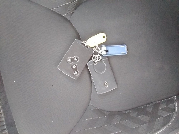 Renault Clio Limited dCi 55 kW (75 CV) Vehículo usado en Madrid Renault Clio Limited dCi 55 kW (75 CV) Vehículo usado en Madrid