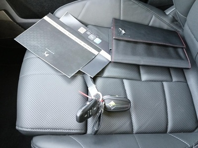 DS DS7 Crossback E-Tense 300 Rivoli 4WD Auto 221 kW (300 CV) 9 DS DS7 Crossback E-Tense 300 Rivoli 4WD Auto 221 kW (300 CV) 9