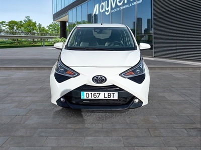 Toyota Aygo 1.0 70 x-play 53 kW (72 CV) 2 Toyota Aygo 1.0 70 x-play 53 kW (72 CV) 2