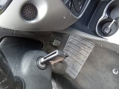 Toyota Aygo 1.0 70 x-play 53 kW (72 CV) 15 Toyota Aygo 1.0 70 x-play 53 kW (72 CV) 15