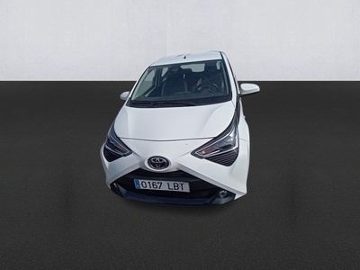 Toyota Aygo 1.0 70 x-play 53 kW (72 CV) 2 Toyota Aygo 1.0 70 x-play 53 kW (72 CV) 2